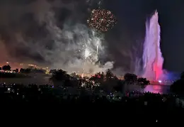 Fireworks at the FH Fountain 20240704 06