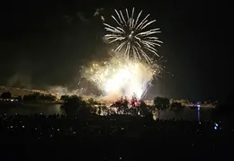 Fireworks at the FH Fountain 20240704 07