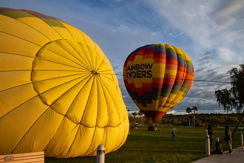 Fountain_Hills_50th_Anniversary_Balloon_Event_20240225_017.webp