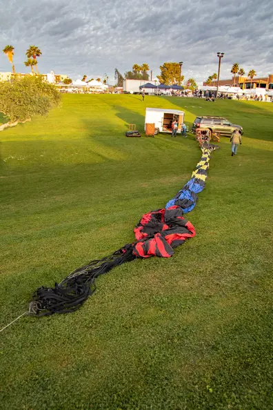 Fountain_Hills_50th_Anniversary_Balloon_Event_20240225_022.webp