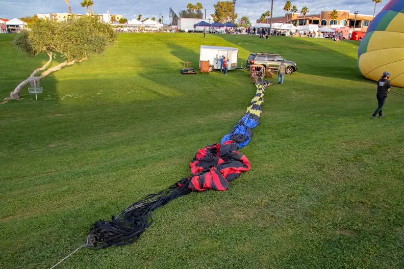 Fountain_Hills_50th_Anniversary_Balloon_Event_20240225_023.webp