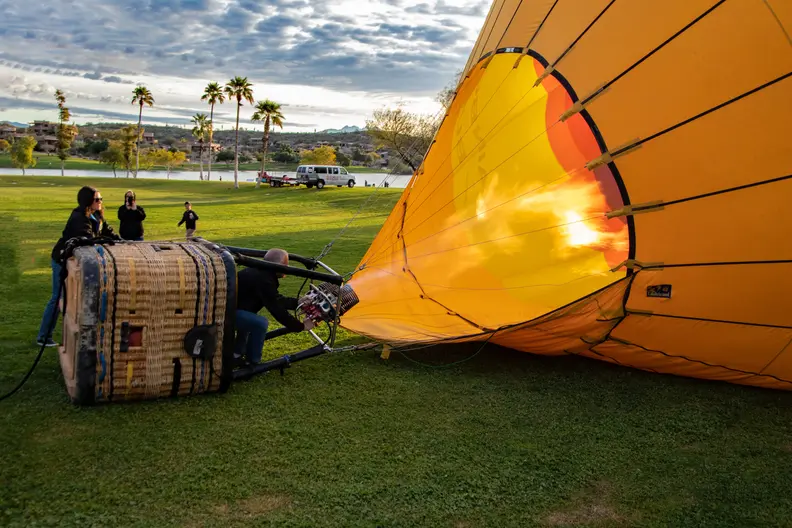 Fountain_Hills_50th_Anniversary_Balloon_Event_20240225_029.webp