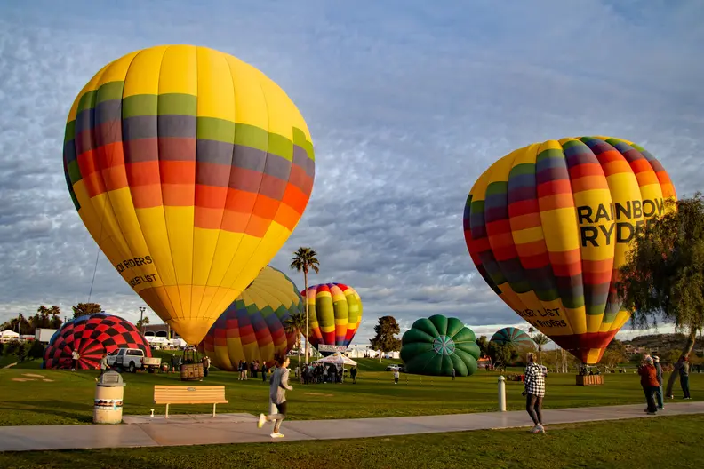 Fountain_Hills_50th_Anniversary_Balloon_Event_20240225_045.webp