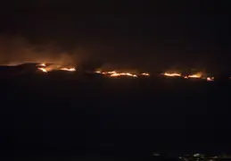 Four Peaks Brush Fire 20230604 9-30pm 01