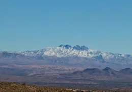 Four Peaks w Clouds n Snow 20250308 22