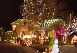 Neighborhood Christmas Lights 2021 045