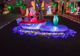 Neighborhood Christmas Lights 2021 047