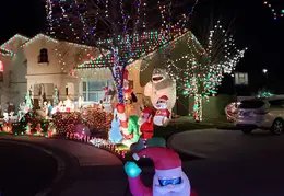 Neighborhood Christmas Lights 2022 23