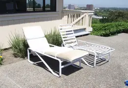 Old Patio Furniture P5130002