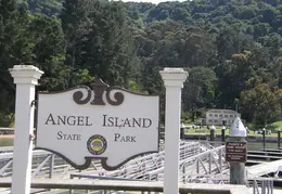 Angel Island Backpack Apr 2007 001