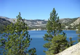 Desolation Wilderness Lake Aloha Backpacking October 2015 012