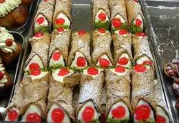 Sabrina Basin August 2009 007a Cannoli siciliani