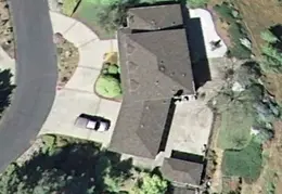 875 Ridge Dr