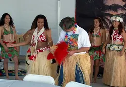 PGandE FFIOC Luau At Work 2001 046
