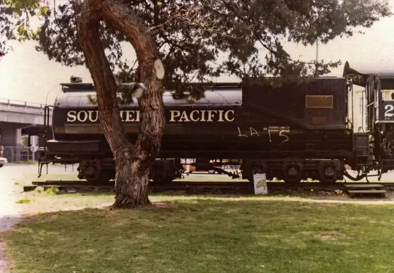 Engine_2467_002.webp